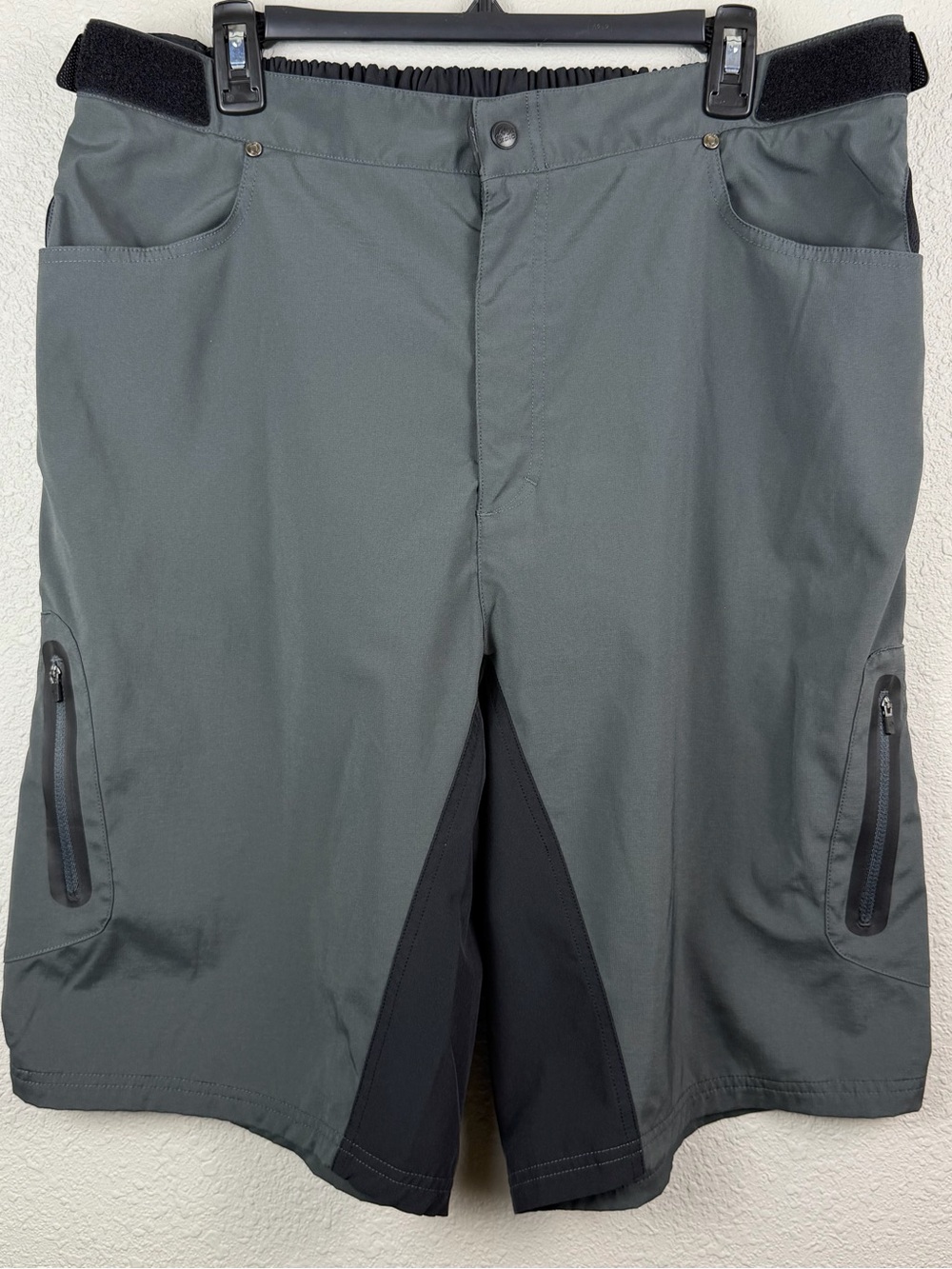 ZOIC Ether MTB Cycling Shorts Mens XXL Gray Black Mountain Bike Cargo Trail